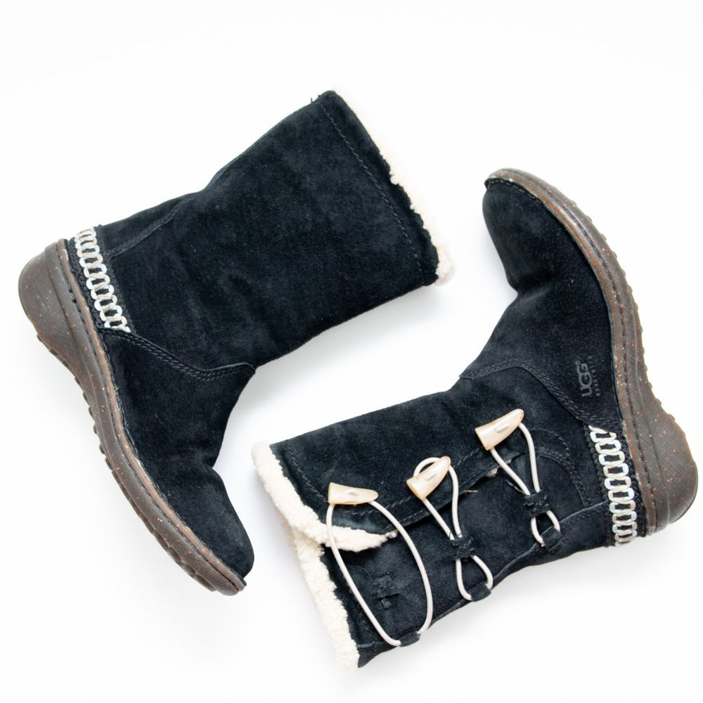 UGG Kona Boots Suede Shearling Winter Faux Bone Toggle Closures Black Size 5 - Picture 3 of 9